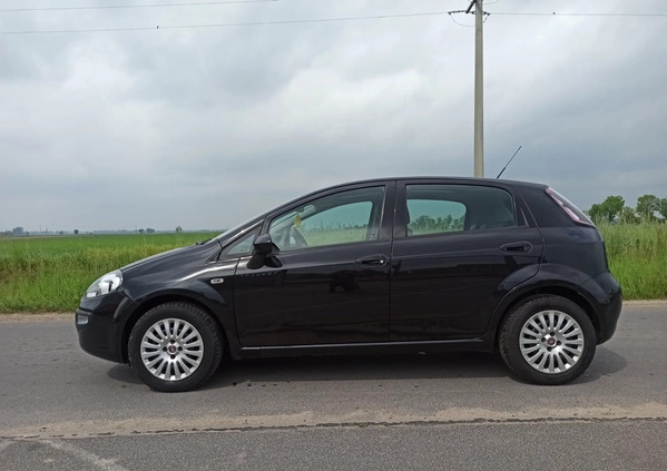 Fiat Punto Evo cena 14900 przebieg: 176000, rok produkcji 2010 z Legionowo małe 137